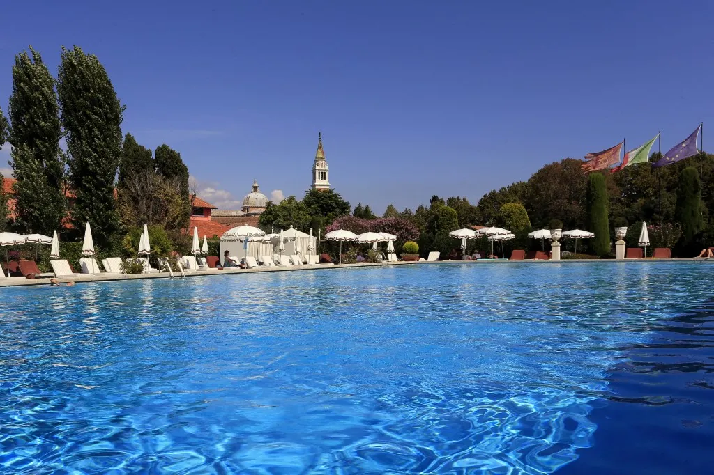 La Bella Vita: Pool days, floral displays and Republic Day