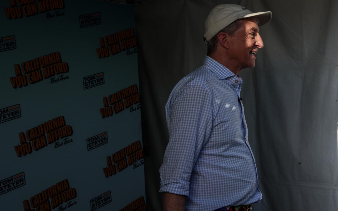 The Steyer campaign pays influencers. Their posts don’t always make that clear