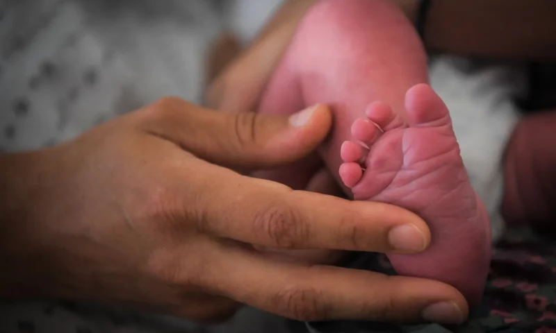 How new parents in France can now take an extra two months’ leave