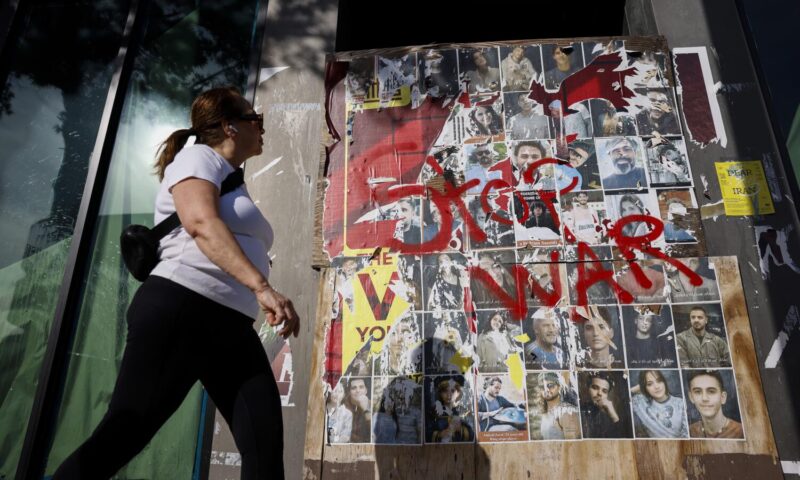 Behind the Trump administration’s detentions of L.A. Iranians, a divided diaspora