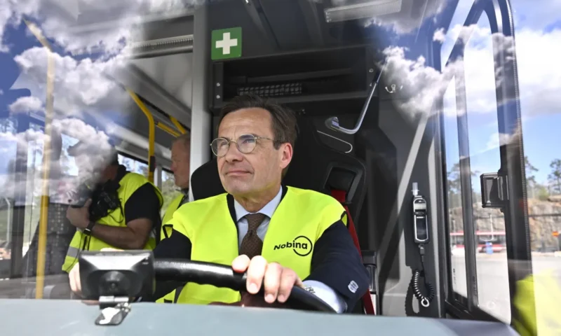 Sweden to cut monthly public transport tickets by 50 percent in all regions