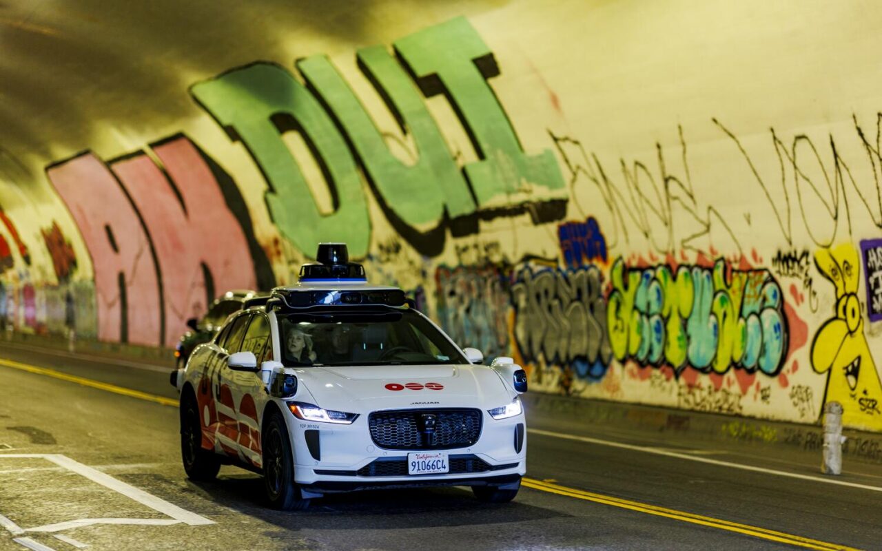 Waymos, robotaxis can now be ticketed by California police. But how exactly?