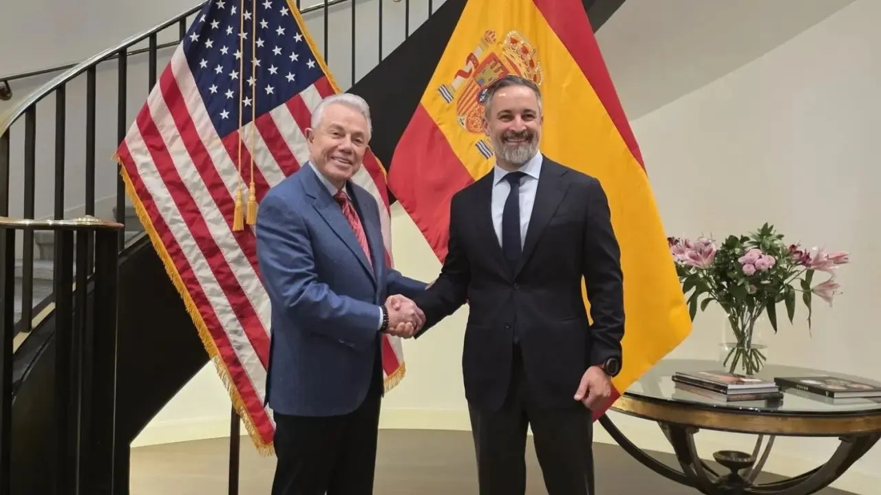 Spain’s far-right leader meets US Ambassador to discuss government ‘corruption’