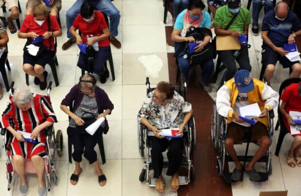 More Cebu City seniors to finally get ₱12K annual aid under new proposal