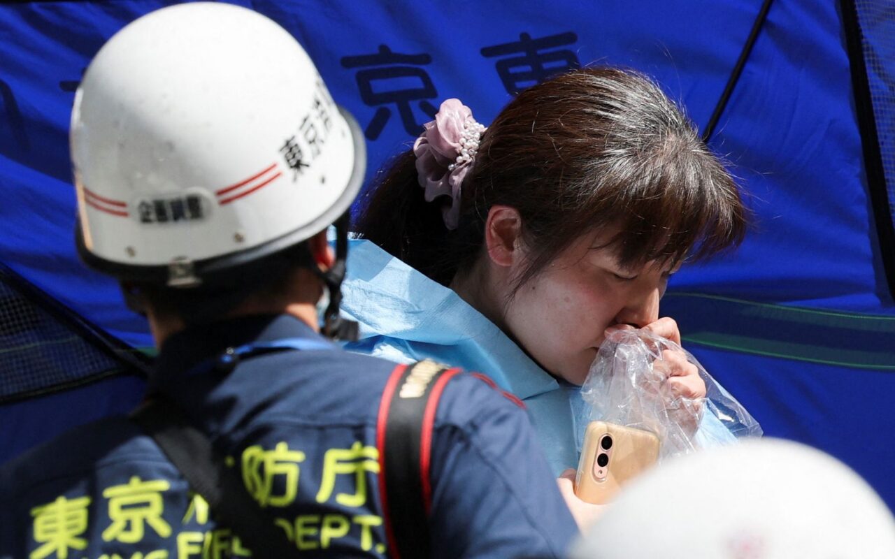 More than 20 people taken to hospital after unknown substance sprayed in Tokyo