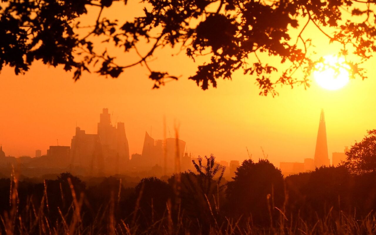Air conditioning ‘unavoidable’ in parts of England as summers get hotter