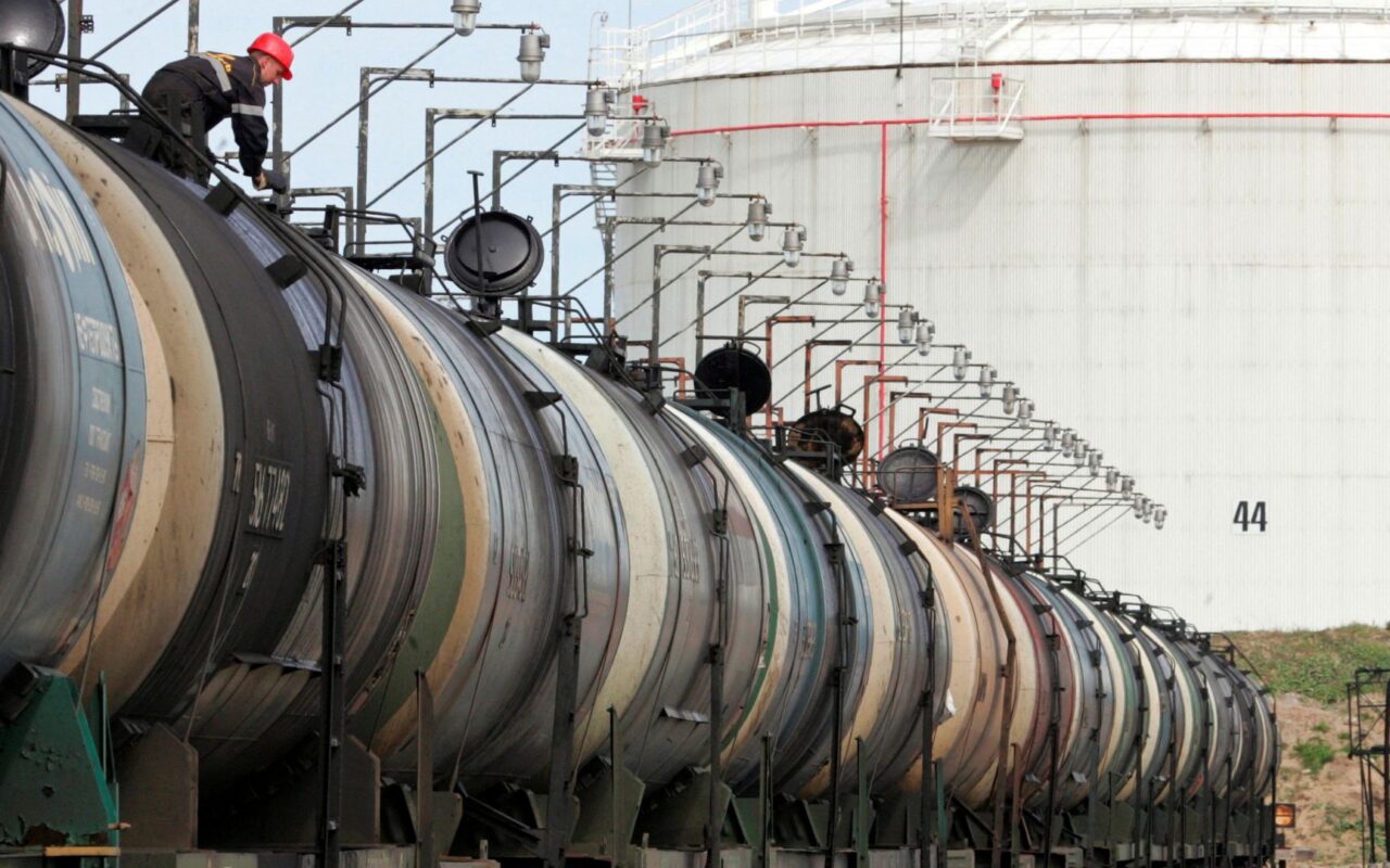 UK waters down Russian oil sanctions