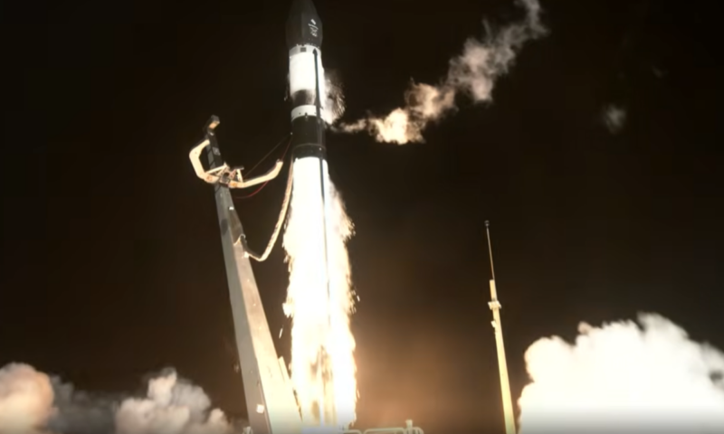 Rocket Lab launches private Japanese Earth-observing satellite to orbit (video)
