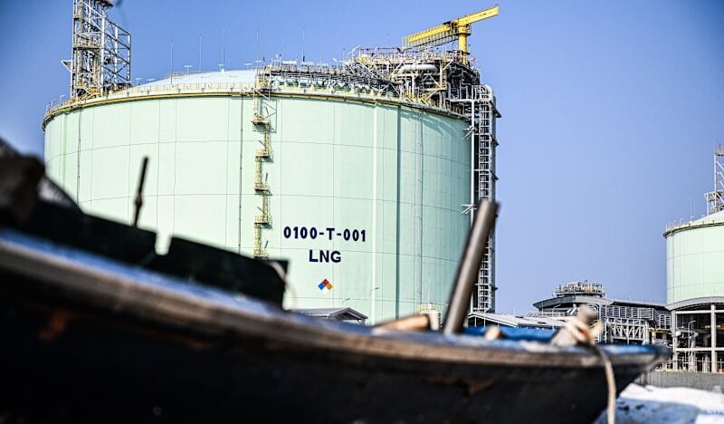 Commentary: Hormuz crisis has shown that the world cannot quit fossil fuels yet