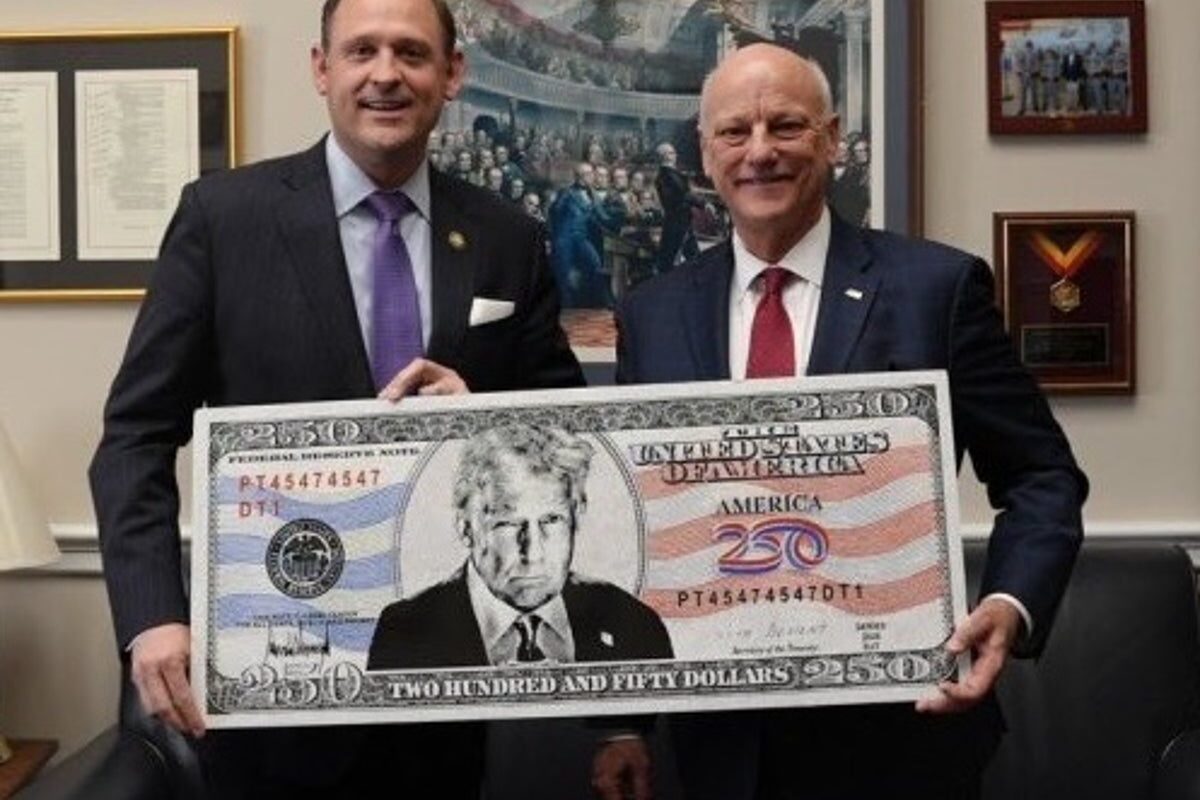 Trump now wants to create a new $250 bill with his face on it: report
