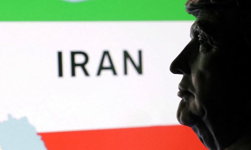 إيران ترفض شروط ترامب الجديدة وإسرائيل تصعّد العمليات جنوب لبنان