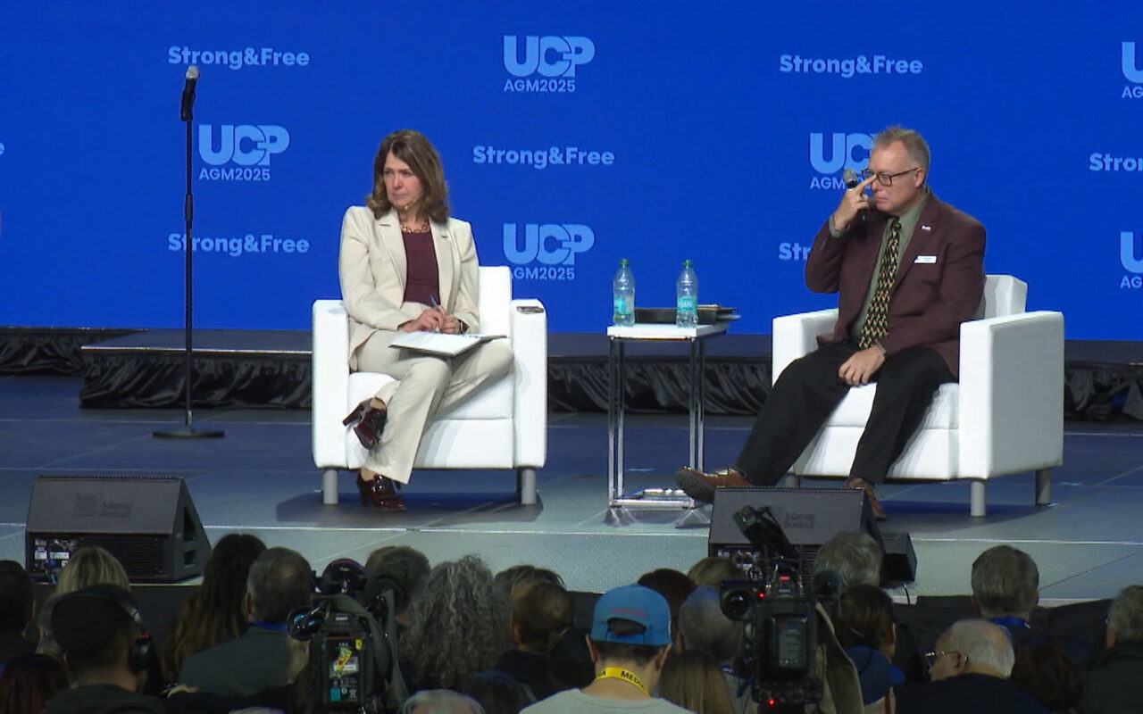 Alberta premier contradicts United Conservative Party president on separation