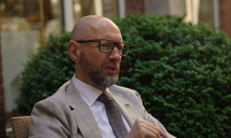 INTERVIEW: Ukraine should accept ‘associate membership,’ ex-PM says