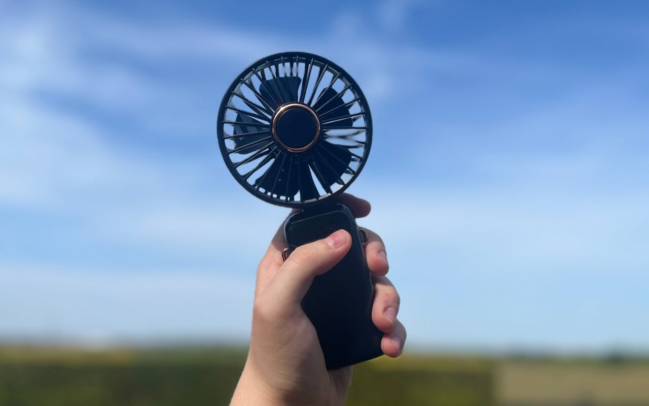 I rave about Amazon’s £14 handheld fan to everyone — it’s a must-buy for commuters