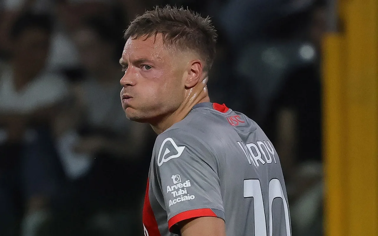 Jamie Vardy relegated from Serie A as three sent off in two minutes amid VAR farce and stomach bug