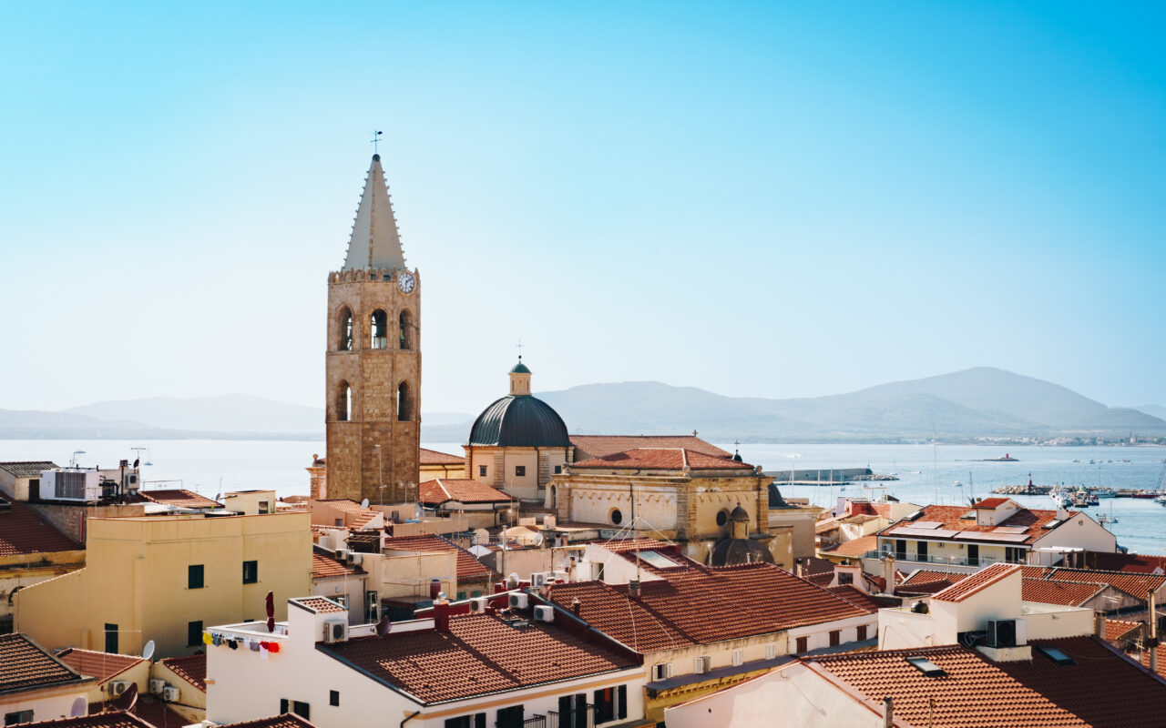 European beach city nicknamed ‘Little Barcelona’ with hidden coves and £4 wine has £18 flights from the UK