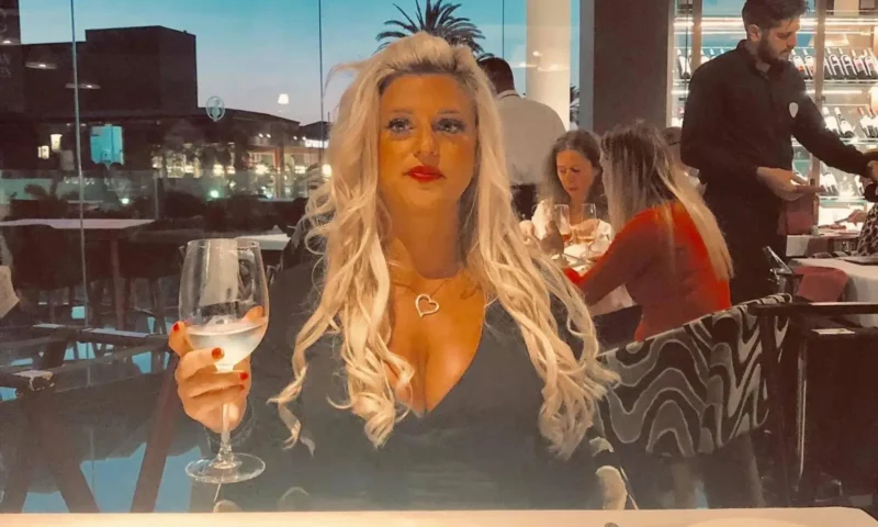 Ex-lawyer, 40, wanted over spate of ‘dine & dashes’ before swerving court is pictured at Disney after ‘fleeing abroad’