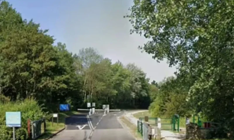 Body found in search for teen boy who went missing in lake at country park on sweltering Bank Holiday Monday