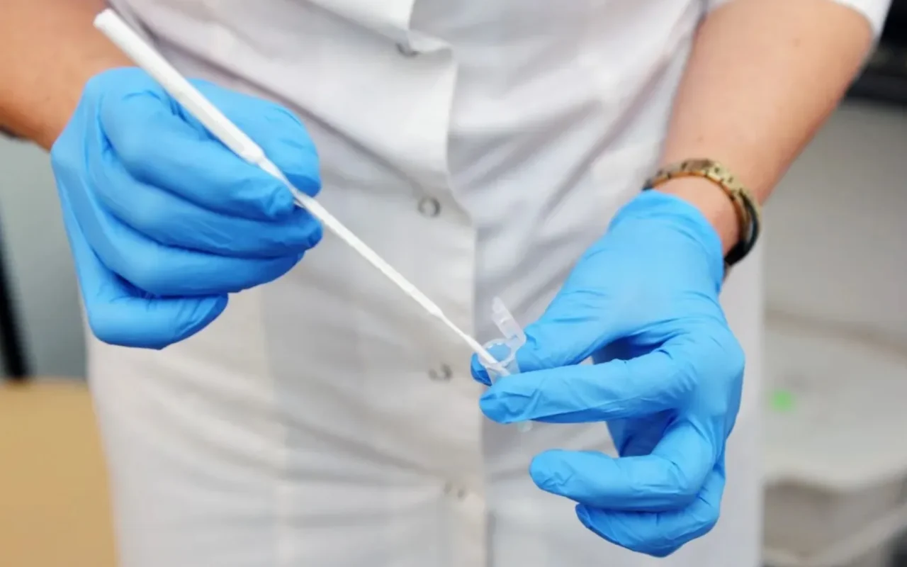 Urine cancer test that looks for ‘zombie cells’ years before symptoms could be available on NHS in 5 years