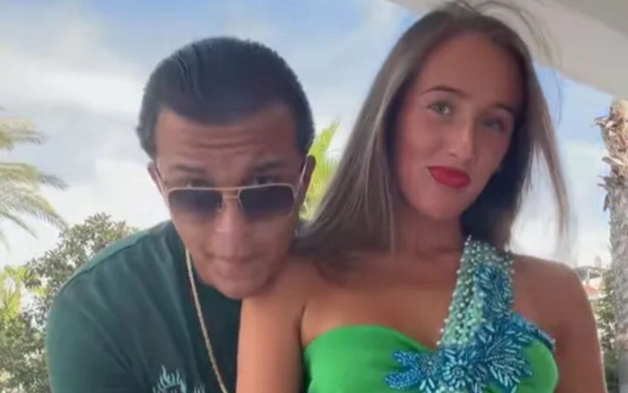 Venezuela Fury sings ‘crazy in love’ with new husband Noah on £30k honeymoon before arriving back in UK