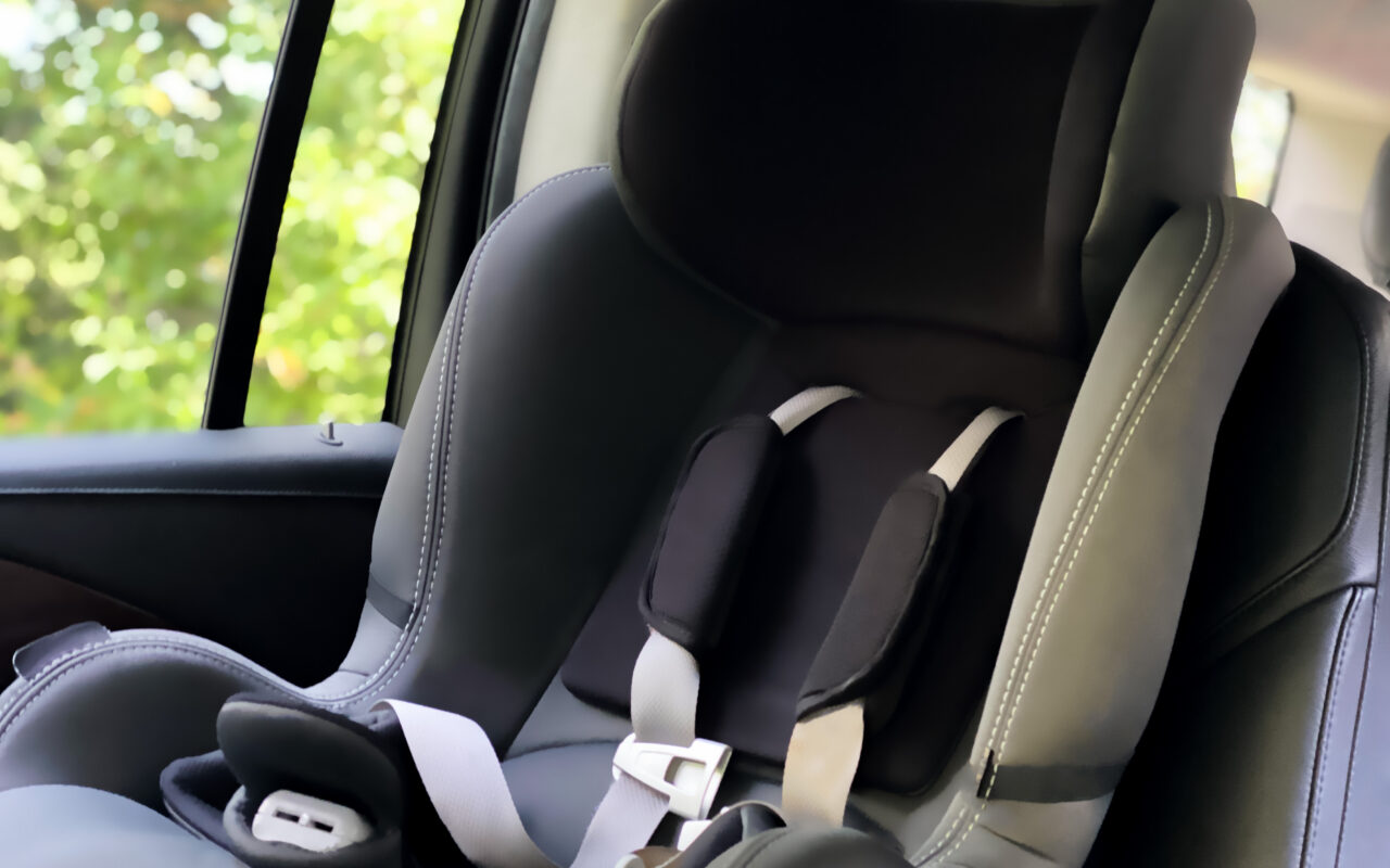 Popular baby car seat is urgently pulled from UK shelves over fears it will DETACH while driving