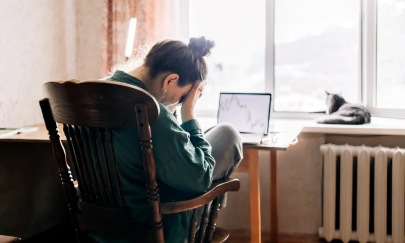 Doctor reveals what is causing your ‘3pm slump’ – and how to fix it