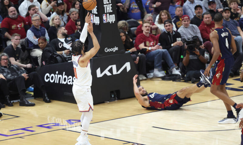 Knicks one win from NBA Finals after convincing Game 3 win over Cavaliers
