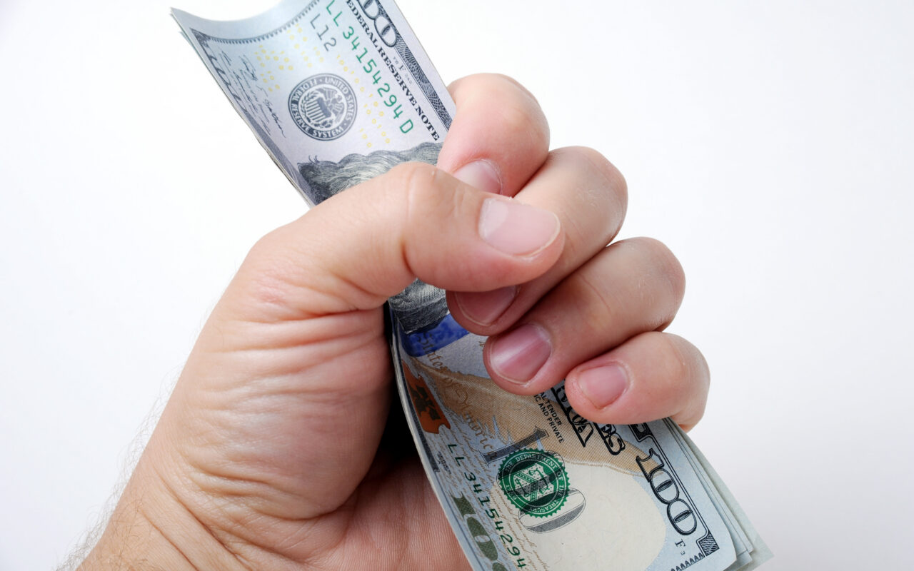 Dear Abby: My daughter’s boyfriend stole $300 from my bathroom