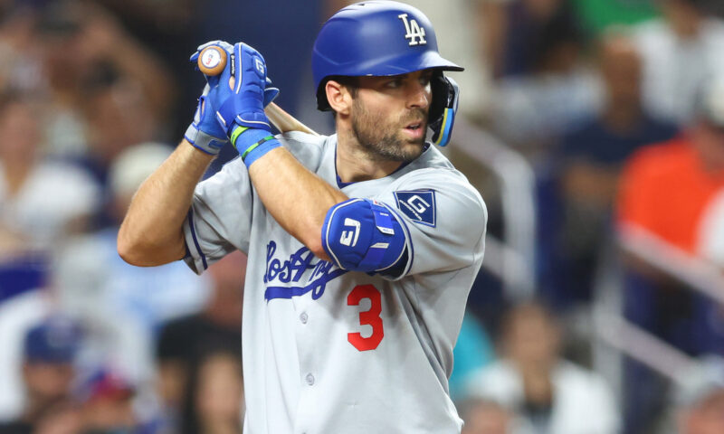 Chris Taylor’s retirement lasts one day as former Dodgers star changes mind