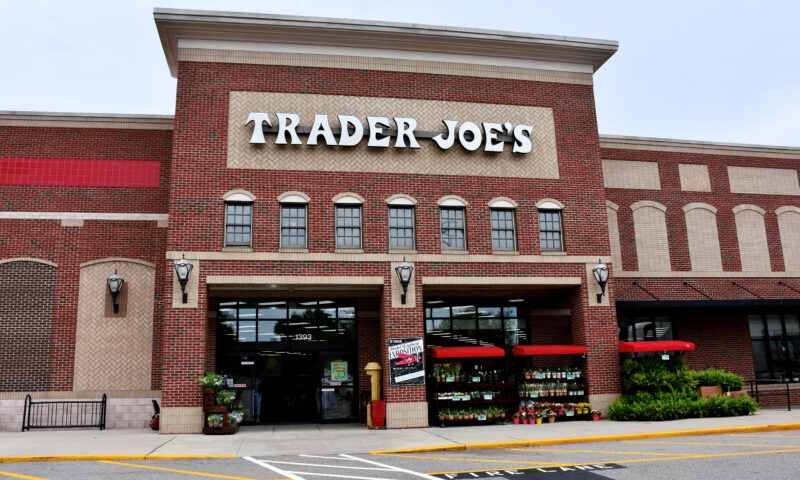Here’s which retailers, grocery stores and pharmacies are open and closed on Memorial Day