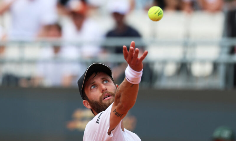 Corentin Moutet vs. Vit Kopriva prediction: French Open odds, picks, prediction