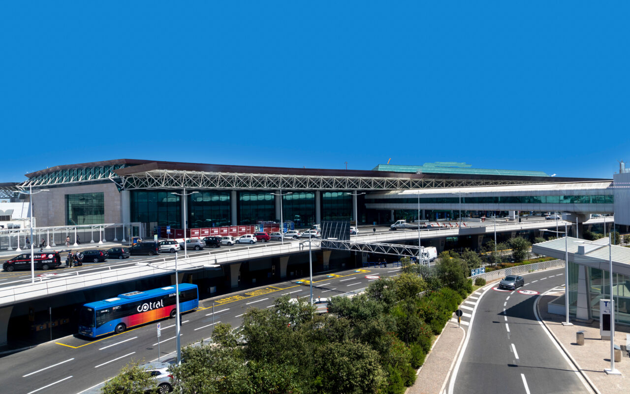 Flight forced to make emergency landing when passenger admits mistake that could have caused disaster