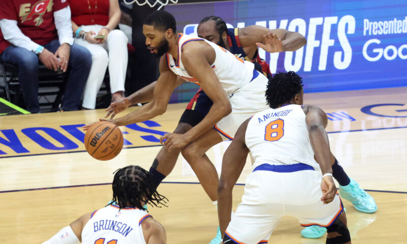 Heroes, zeros from Knicks’ Game 3 win over Cavaliers: James Harden pulls another disappearing act