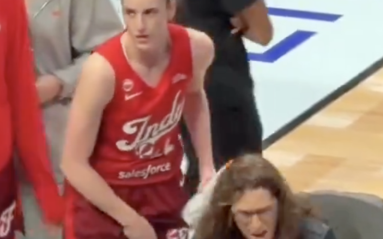 Caitlin Clark has furious reaction to benching as spat with Fever head coach goes viral after loss