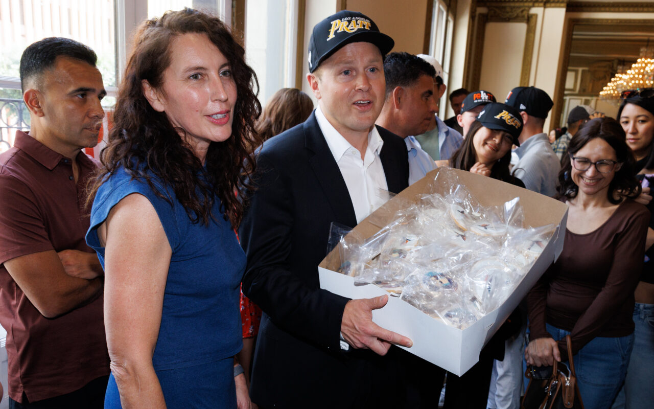 Pratt cookies spark feeding frenzy as Brentwood bakery gets slammed with orders