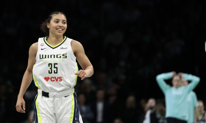 Liberty have no answer for Wings’ Azzi Fudd as she bolsters case in No. 1 pick debate