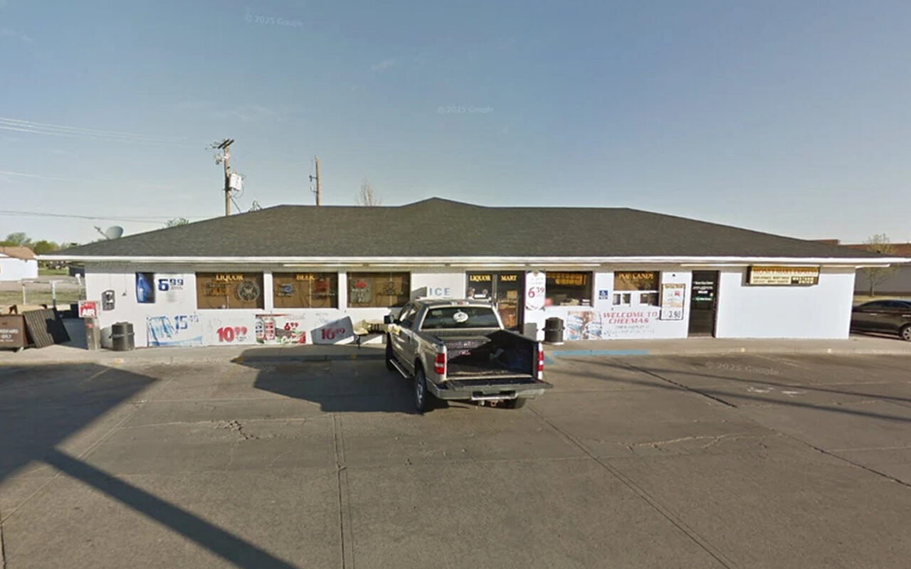 Dog fires off multiple gunshots, hits driver near Nebraska gas station: cops