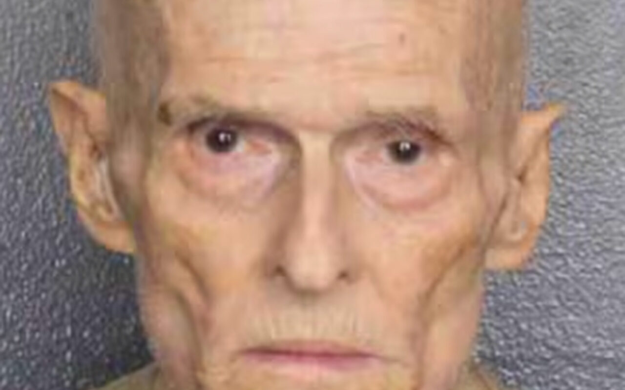 Elderly thong-wearing Florida man busted for exposing himself around apartment complex, claimed it was his ‘right to walk around naked’