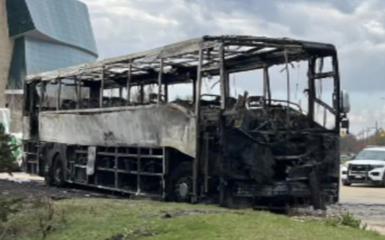 Canadian girl, 15, burns down Kane County Cougars baseball team’s bus: police 