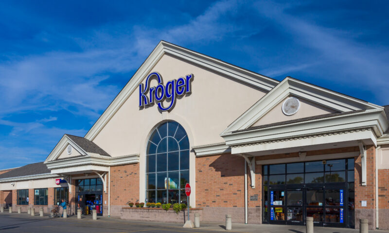 America’s biggest grocery store chain slashes prices on thousands of items as affordability war ramps up