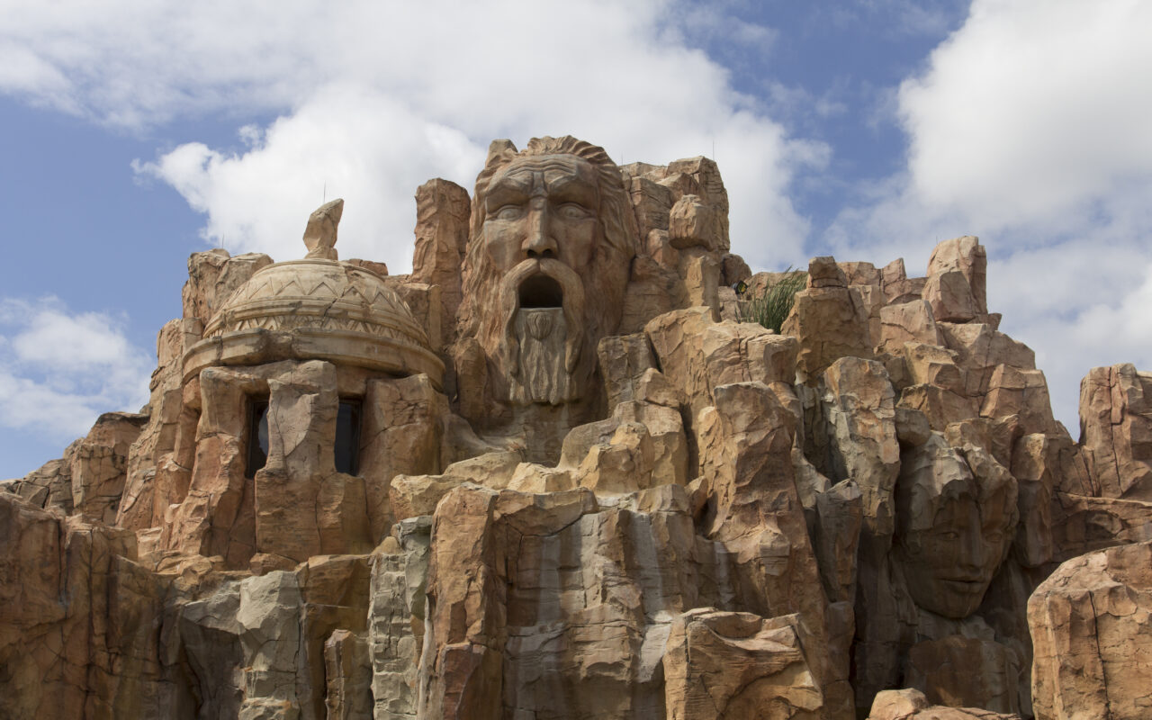 Universal Orlando tears down iconic attraction as fans offer mixed reaction