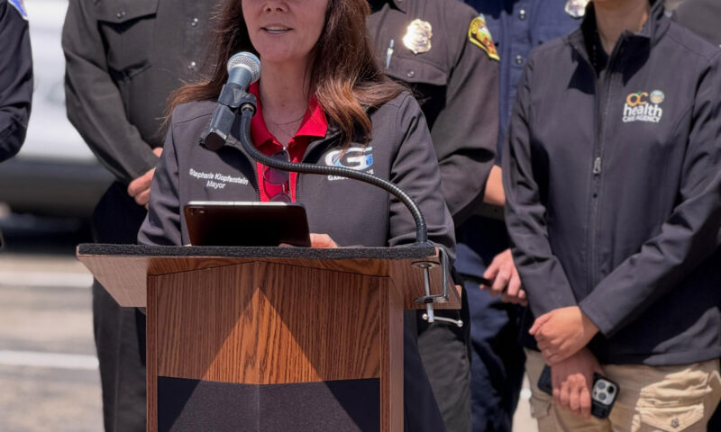 Diehard Californians refuse to evacuate near epicenter of ticking time-bomb chemical plant