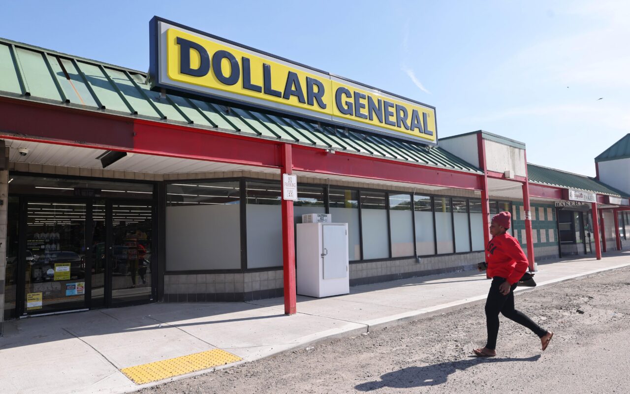 Dollar General roll outs Costco-like layout at all locations to enhance shopping experience