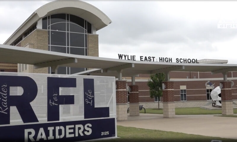 Outrage over Qurans and Hijabs at Texas school fuels Bible revival outside school gates