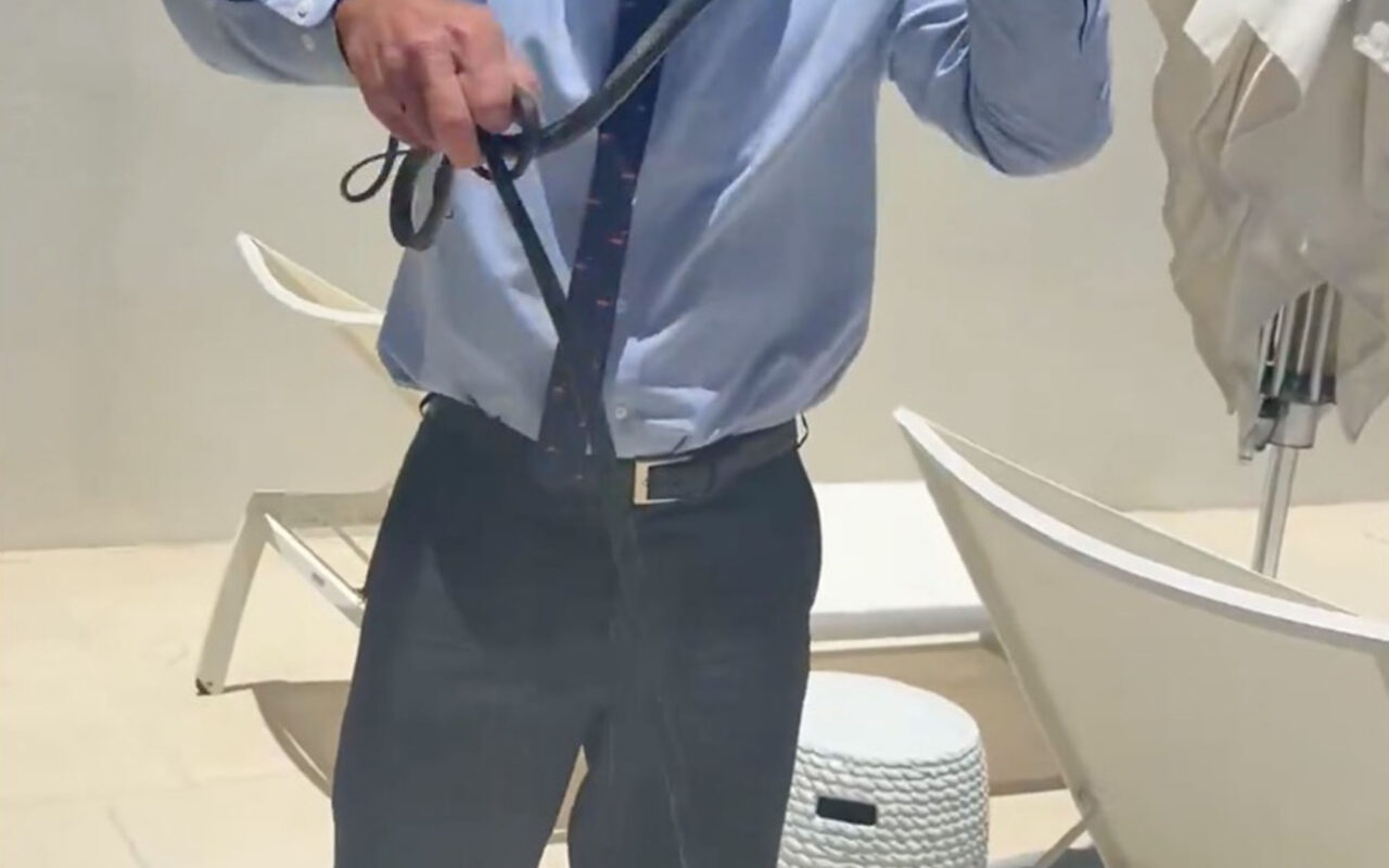 RFK Jr. snatches two black racer snakes off Dr. Oz’s patio in bonkers video