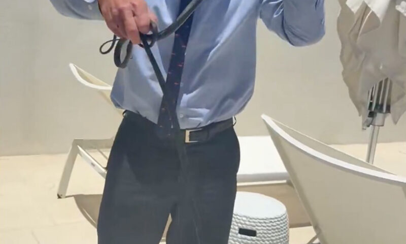 RFK Jr. snatches two black racer snakes off Dr. Oz’s patio in bonkers video