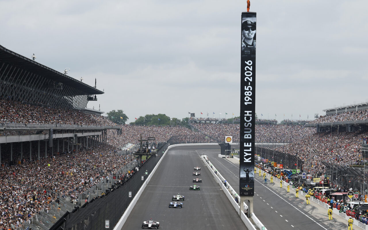 Kyle Busch honored during lap 18 of Indy 500 following tragic death