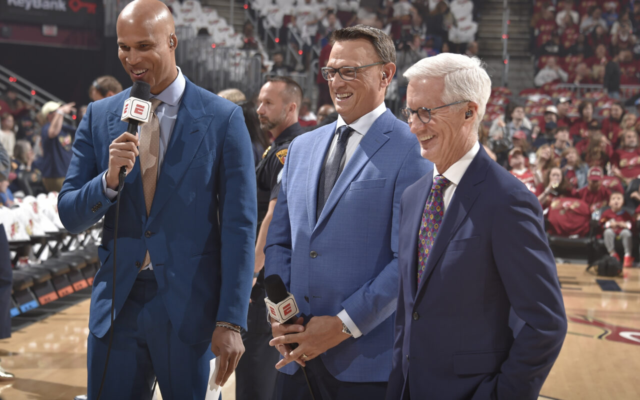 ESPN announcers bizarrely refuse to say Taylor Swift’s name during Knicks-Cavaliers game