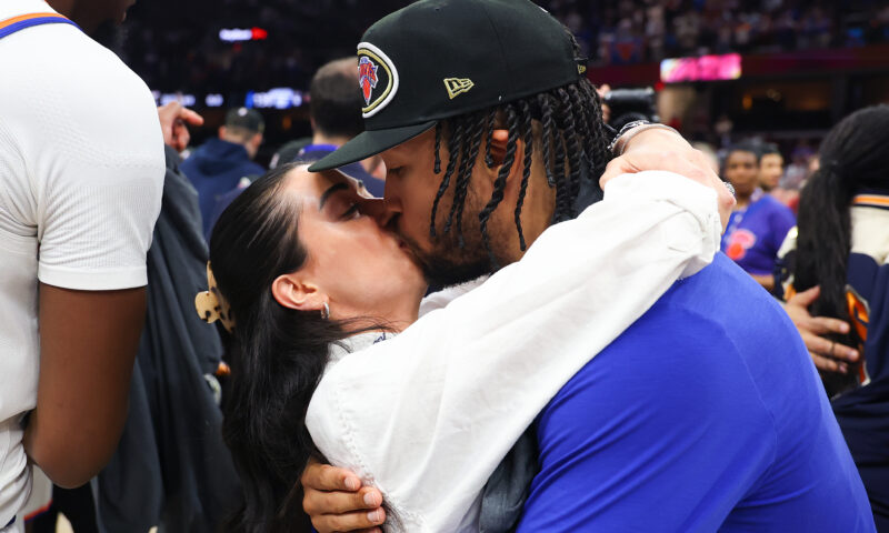 Jalen Brunson, wife Ali share a kiss after winning Eastern Conference finals MVP