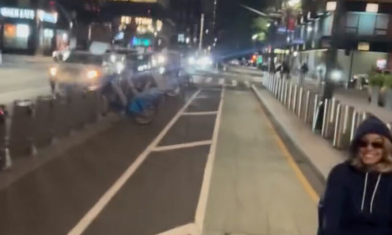 Scooter Braun takes girlfriend Sydney Sweeney to Times Square for first time ever in undercover date night